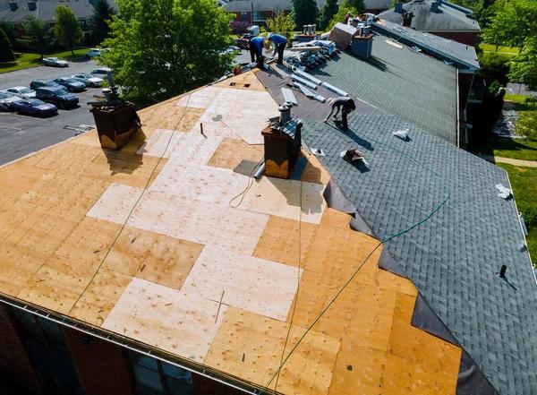 Roof Replacement Contractor Services: What’s Included?